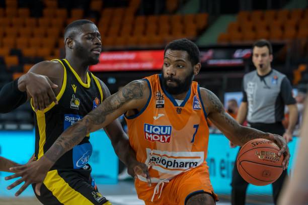 对于俱乐部 对于俱乐部