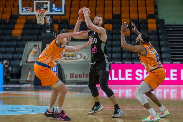 棋风闻名 棋风闻名