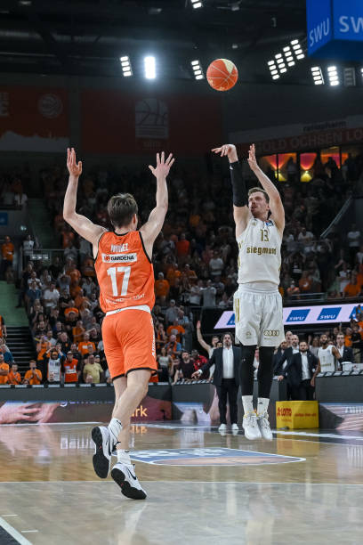 巴萨后的首 巴萨后的首